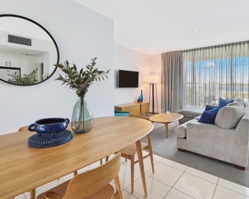 coolum-beach-1-or-2-bedroom-standard-apt-u-1206-3