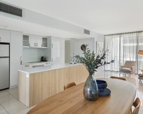 coolum-beach-1-or-2-bedroom-standard-apt-u-1206-8