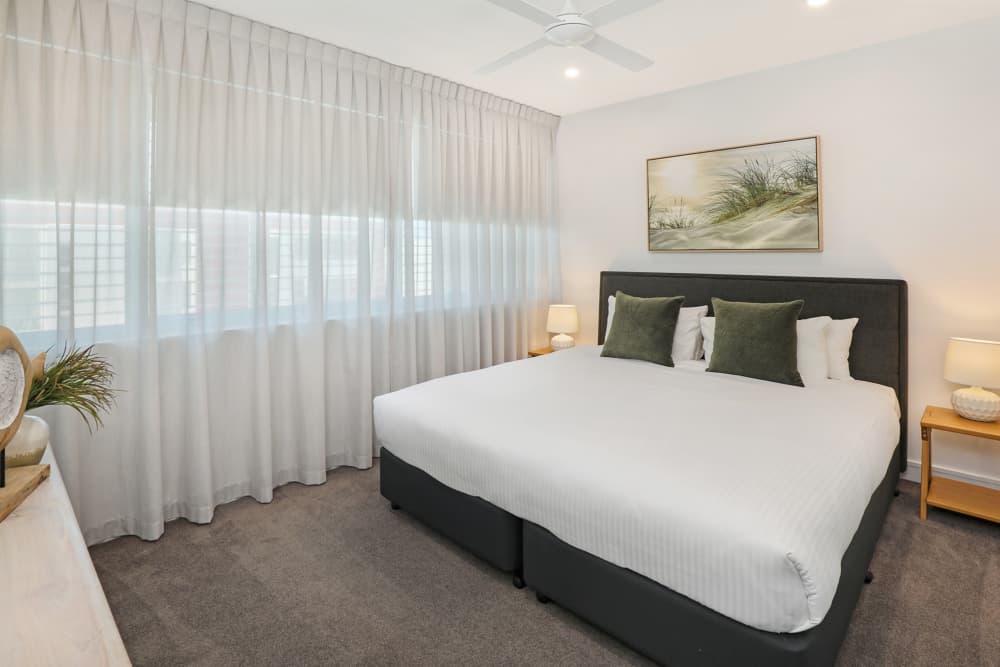 coolum-luxury-apartments-room-4312-2
